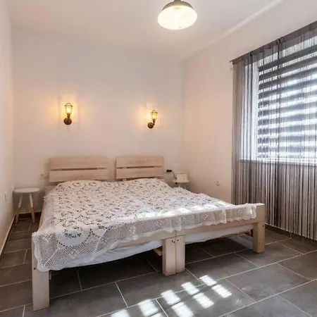 Amula Apartment *